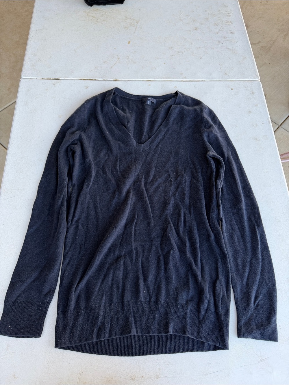 GAP Women's V-Neck Tall Lightweight Sweater
